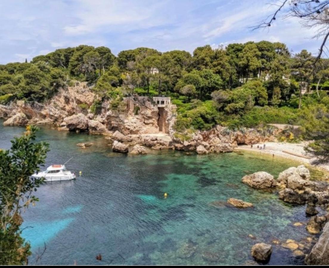 Cozy Studio On The Beach Antibes Eksteriør bilde